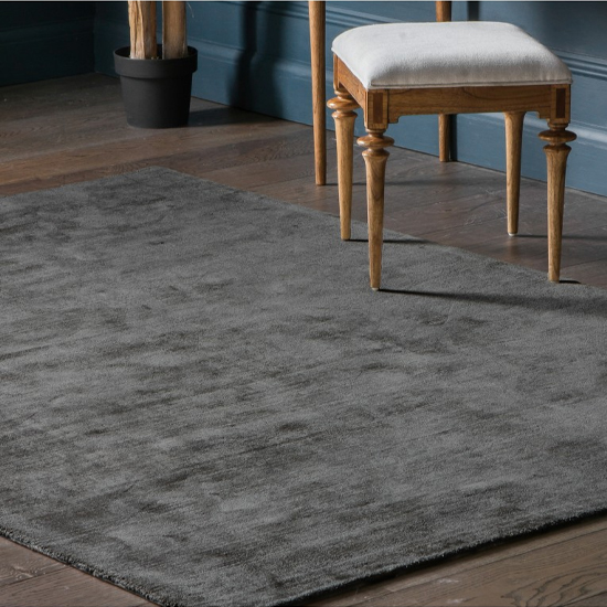 Oakwen Viscose Fabric Rug In Charcoal