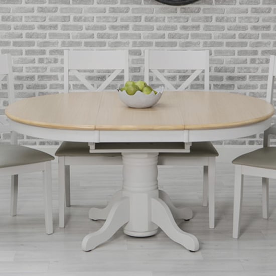 Ohio Extending Round Wooden Dining Table In Oak Veneer Furniture In Fashion