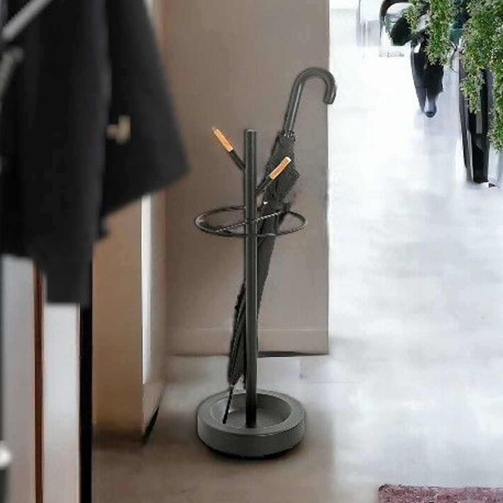 Patchogue Metal Umbrella Stand In Black