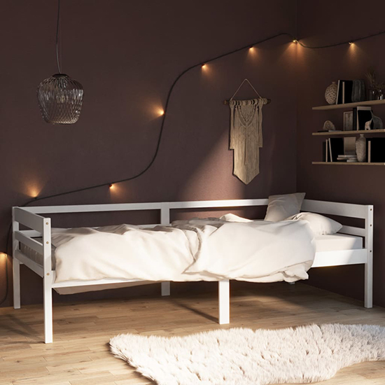 Piera Pine Wood Single Day Bed In White_1