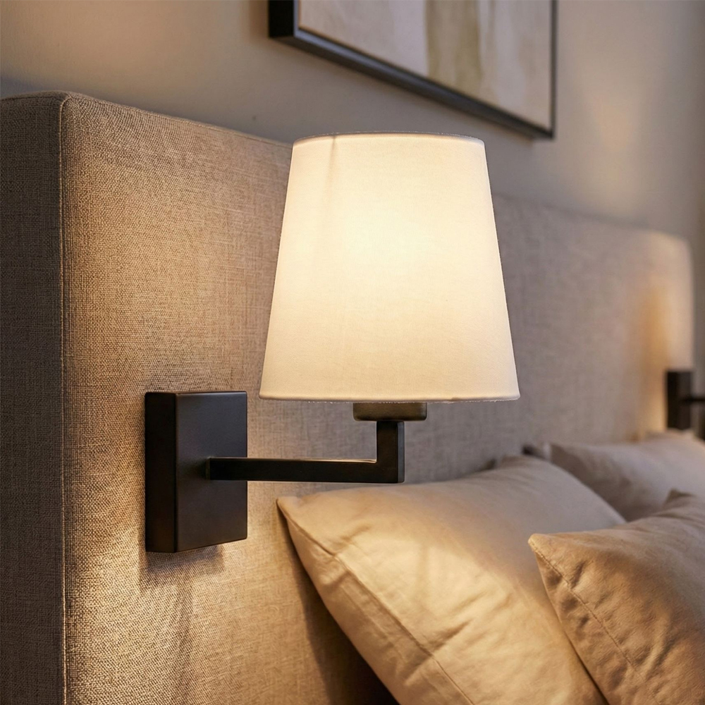 Profil Metal Wall Light in Black and White