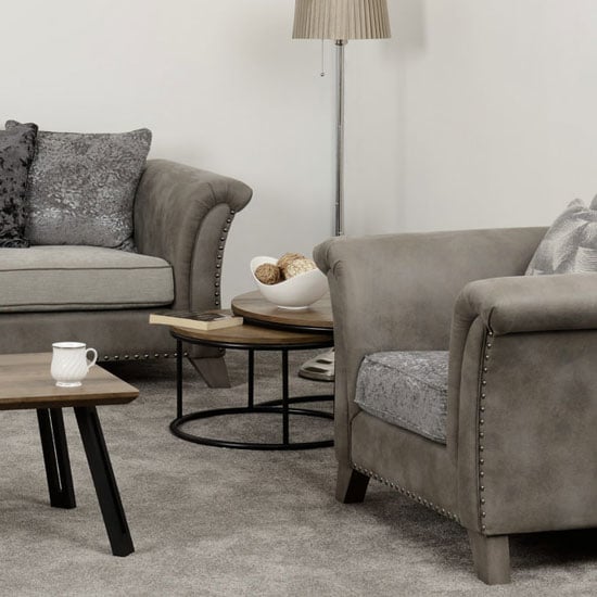 Qinson Wooden Round Set Of 2 Coffee Tables In Medium Oak Effect