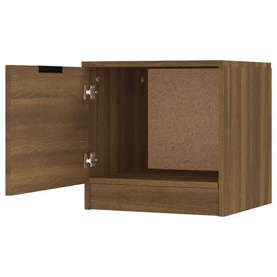 Ranya Wooden Bedside Cabinet With 1 Door In Brown Oak_5