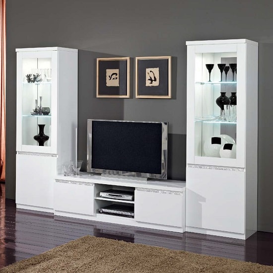 Photo of Regal living set in white and gloss lacquer cromo decor led