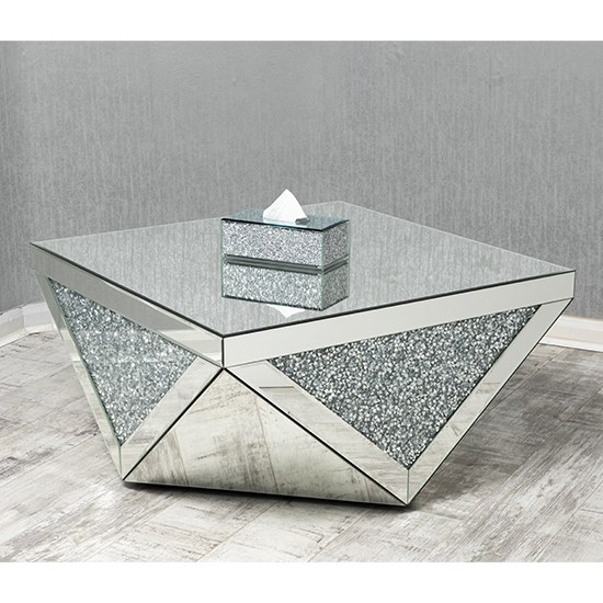 Reyn Crushed Glass Coffee Table In Mirrored