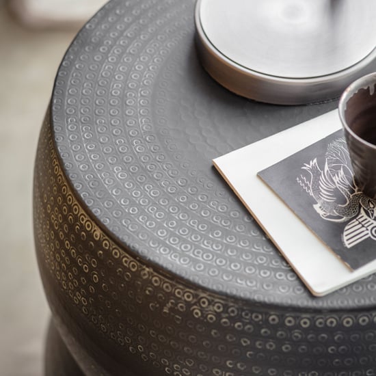 Roseville Round Metal Side Table In Antique Charcoal