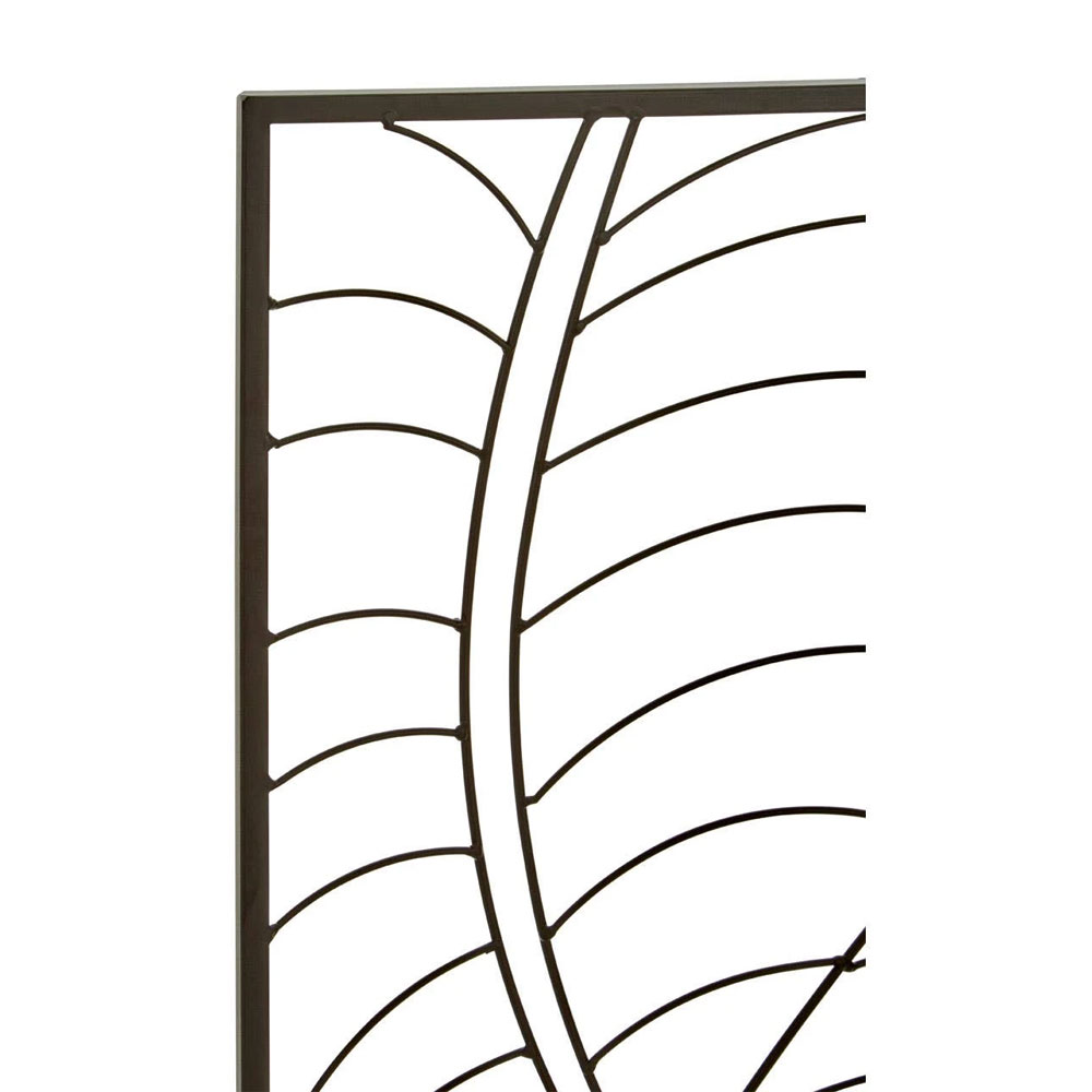 Ruchbah Metal Frame Leaf Design Wall Art in Black
