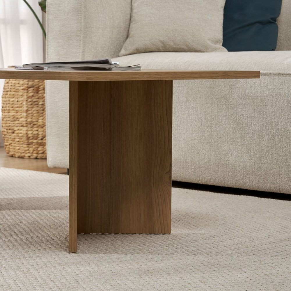 Savella Rectangular Wooden Coffee Table in Oak