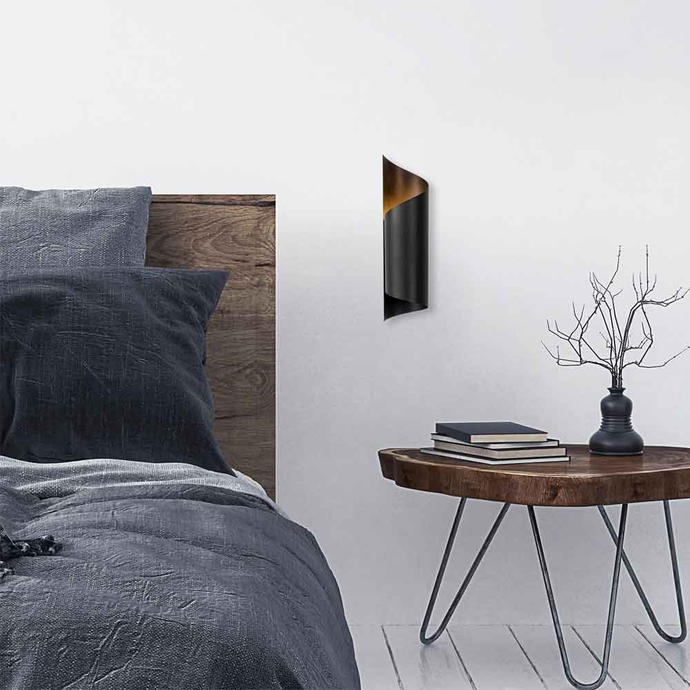 Sivani Metal Wall Lamp in Black