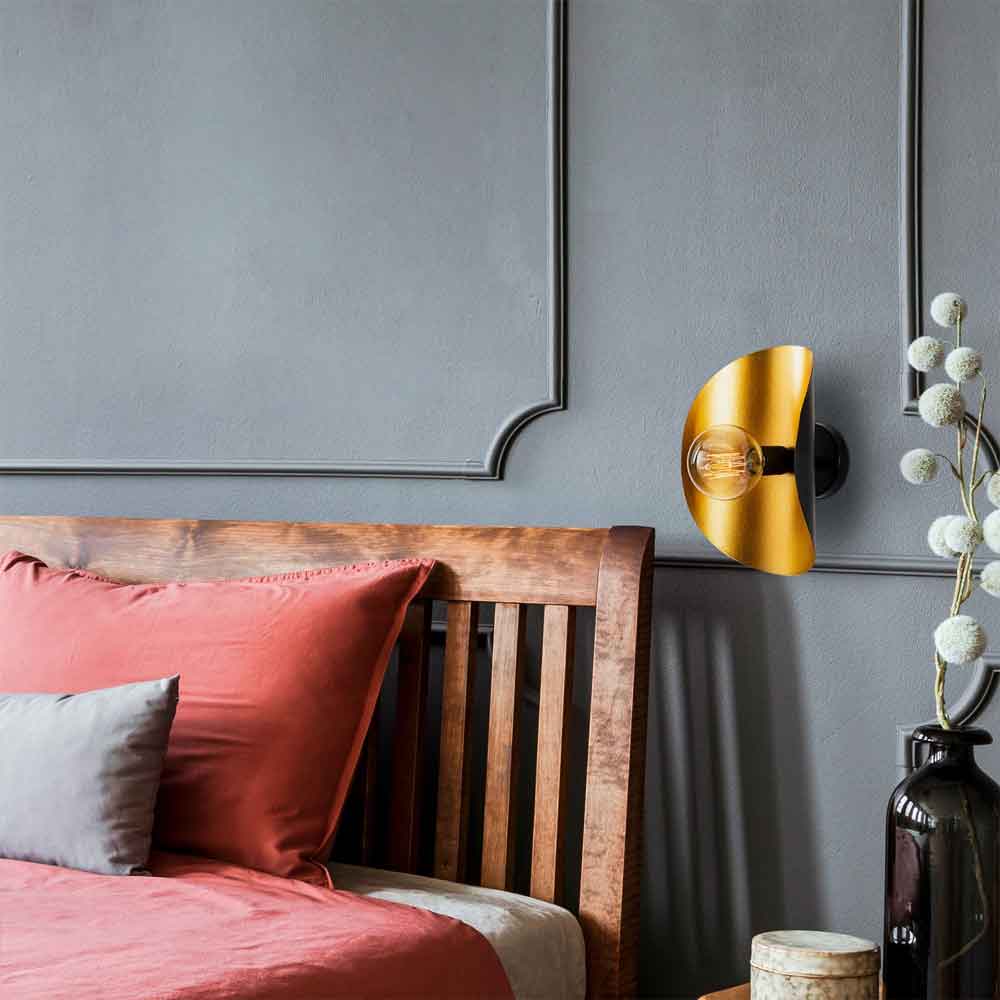 Sivani Tulip Metal Wall Lamp in Black and Gold