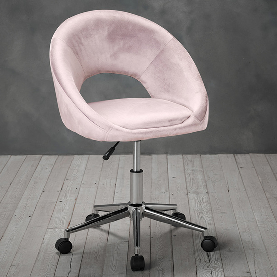 Photo of Skyler velvet home and office chair pink