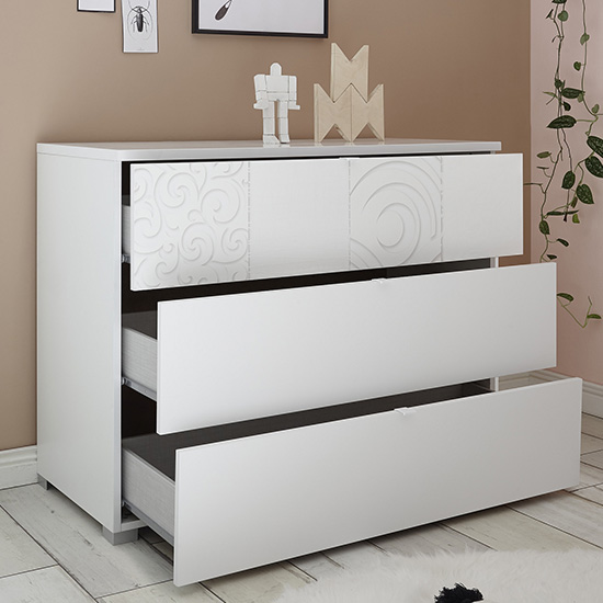 Soxa Wooden Chest Of Drawers In Serigraphed White_2