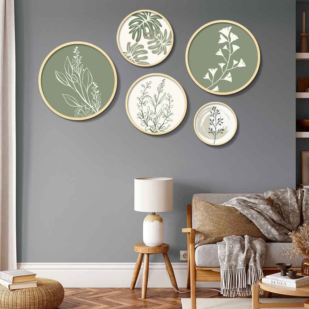 Stillform Wooden Rounds Verdant Botanical Art of Frame Set of 5 in Multicolour