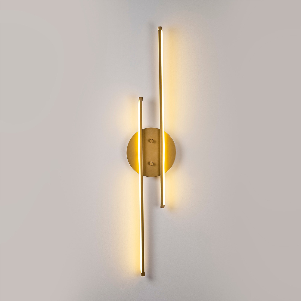 Umut Metal Wall Light in Gold