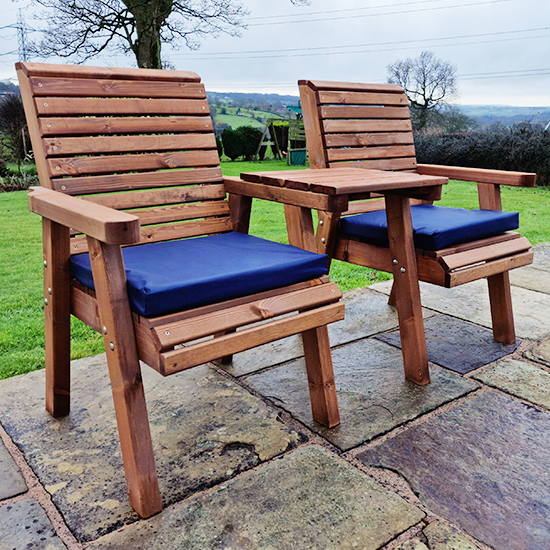 Vail Timber Square Love Seat With Navy Cushions