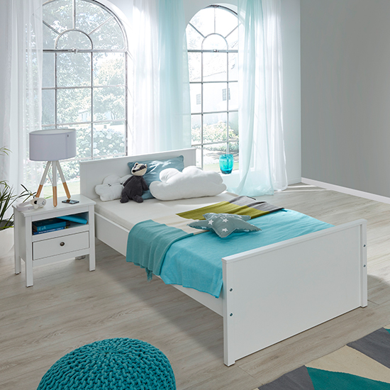 Valdo Wooden Kids Room Bedside Table In White_2