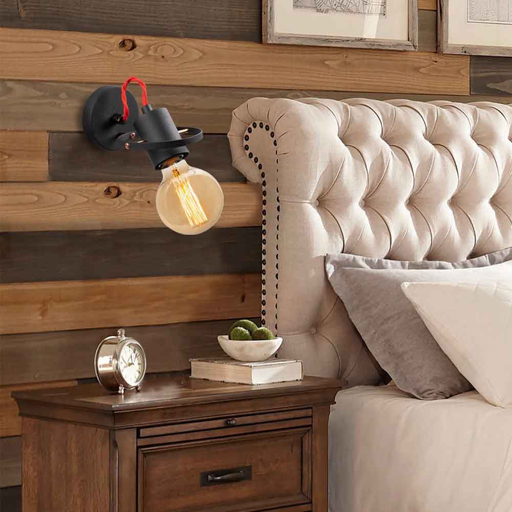 Vaveyla Metal Wall Lamp in Black