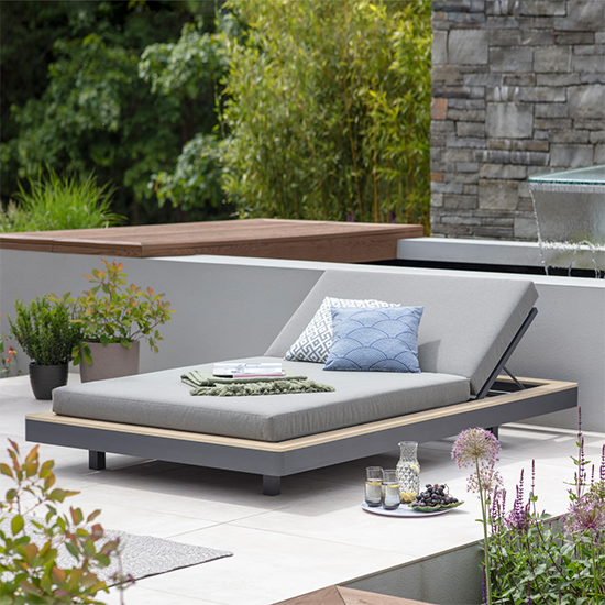 Photo of Vega aluminium reclining daybed in anthracite grey