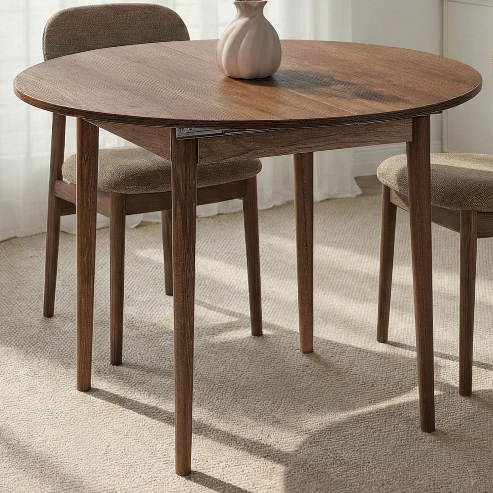 Vionael Oval Wooden Extending Dining Table in Barok Walnut
