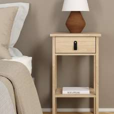 Bellevue Wooden Bedside Cabinet With 1 Drawer In Oak - UK