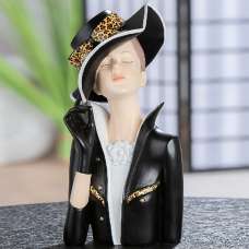 Jisora Synthetic resin woman Sculpture in Black and White - UK
