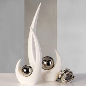 Move Small Sculpture In White Ceramic With Silver Ball