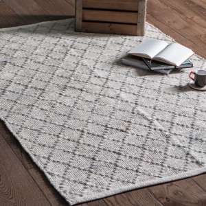 Collinsville Diamond Geometric Pattern Cotton Rug In Natural