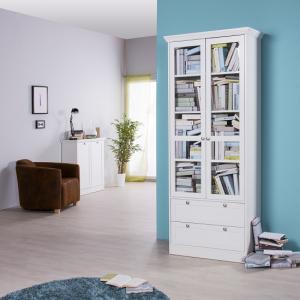 Country Glass Display Cabinet In White With 2 Doors