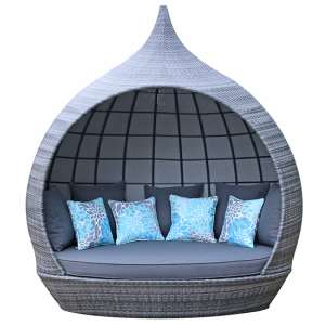 Perrin Flat Wicker Weave Daybed In Mixed Grey